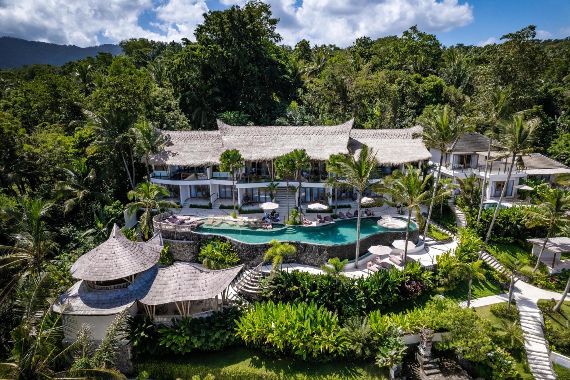 Neano Escape Hotel Manggis  Exterior photo Aerial view of the resort